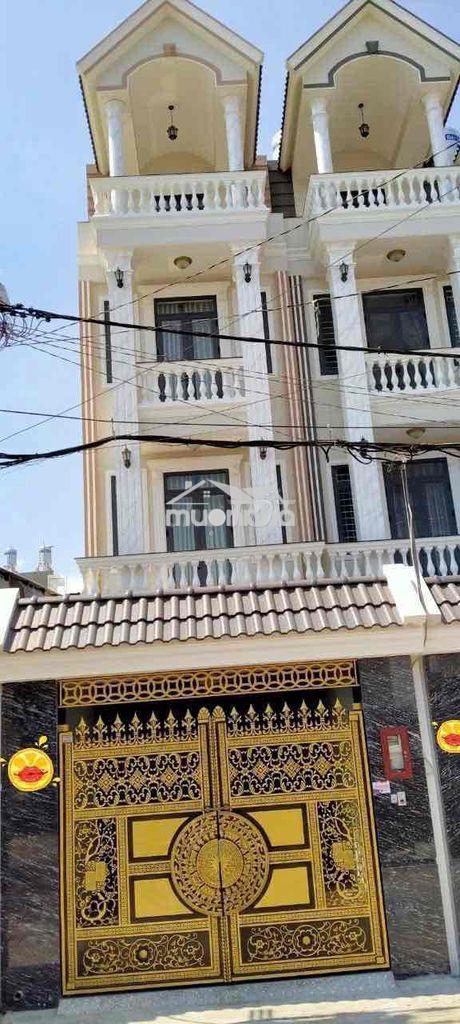 Phòng trong nhà 2 lầu bao điện nước