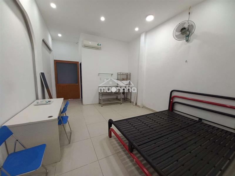 Phòng 25m2( tầng trệt ) đường lê văn sỹ q.3