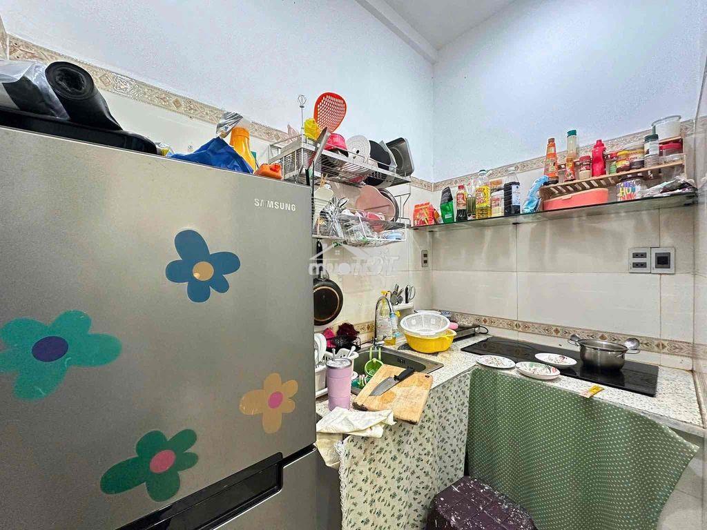 Nhà nguyên căn đẹp có mặt bằng rộng, có pn dưới trệt - 4