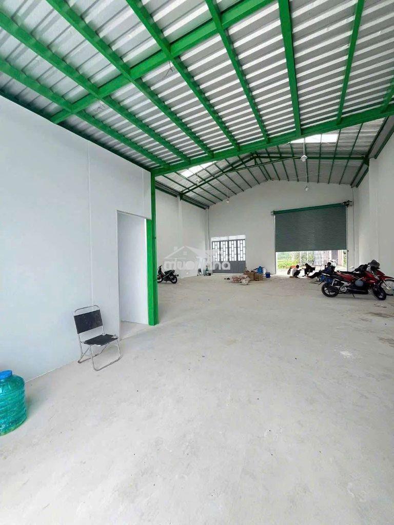 Cần cho thuê kho xưởng bà điểm hm .dt 500m xe tải 10 tần giá 35 triệu - 2