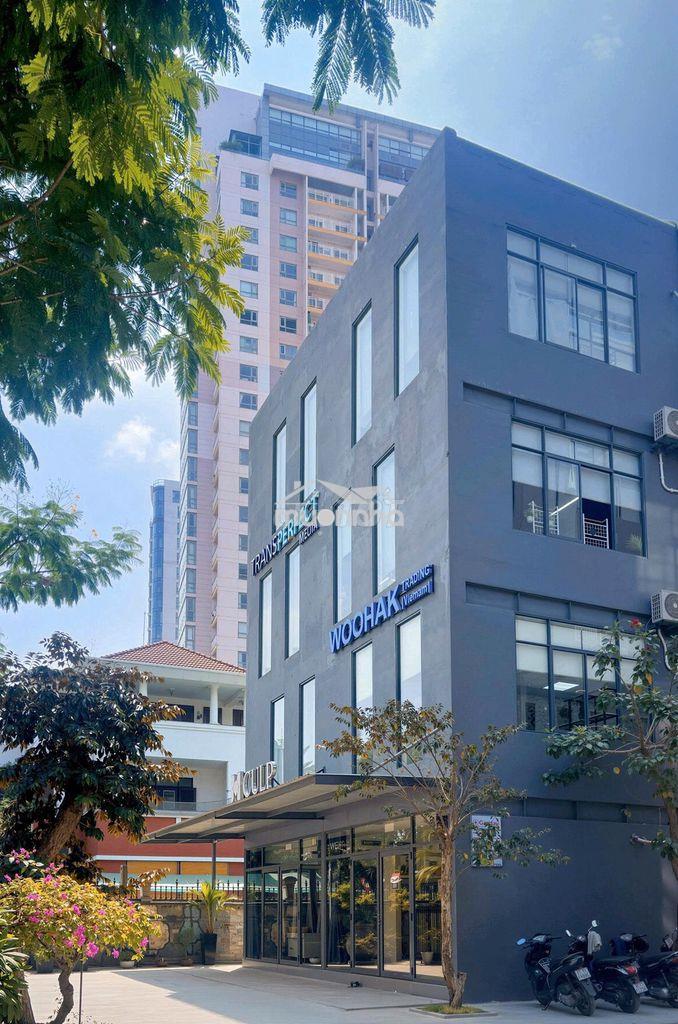 Sàn vp thảo điền 130m2 trống suốt có phòng họp 50tr