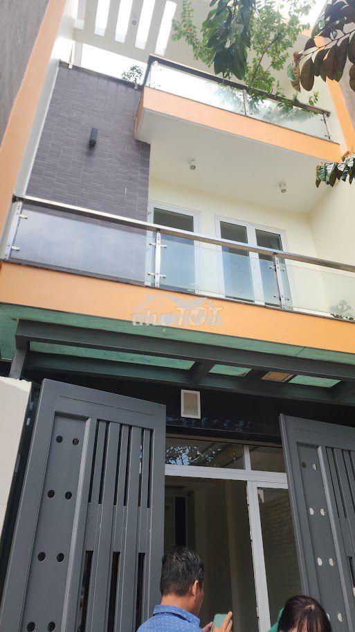NHÀ Ở CAO CẤP CHO GIA ĐÌNH KẾT HỢP LÀM VĂN PHÒNG - SPA Ở VINCOM DĨ AN 