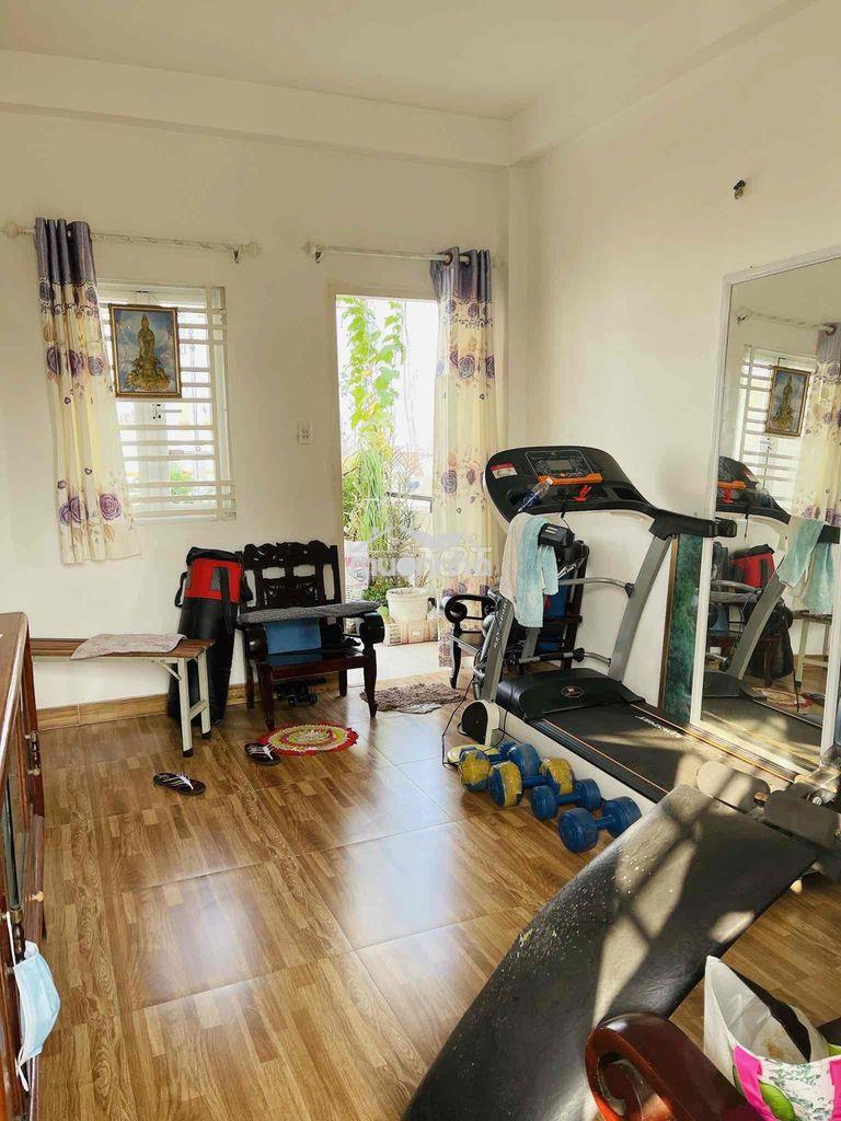 Bán toà nhà hxt đường nguyễn thị tú - 1 trệt 3 lầu - 4