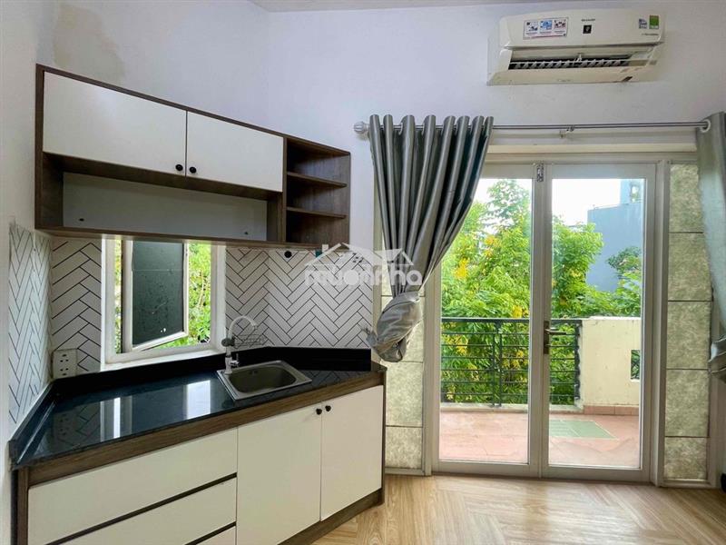 Studio cách đại học văn lang 10m thôi