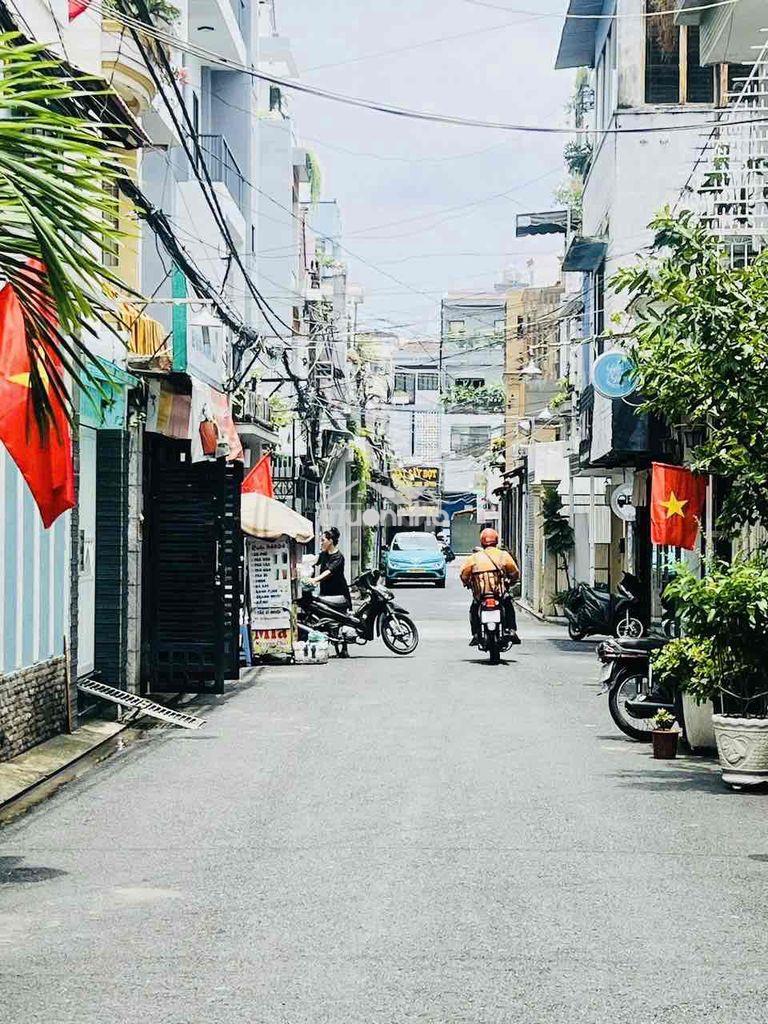 Hẻm xe hơi tránh nhau 10m đặng văn ngữ q.pn, 43m2, 2 tầng, 8.4 tỷ