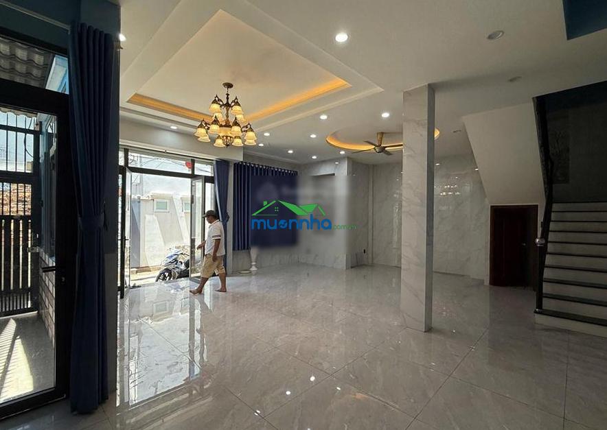Bán nhà bình thạnh, lê quang định, 8,6x7,7m, 1 lầu, st 4pn, cách mặt tiền chỉ 1 căn