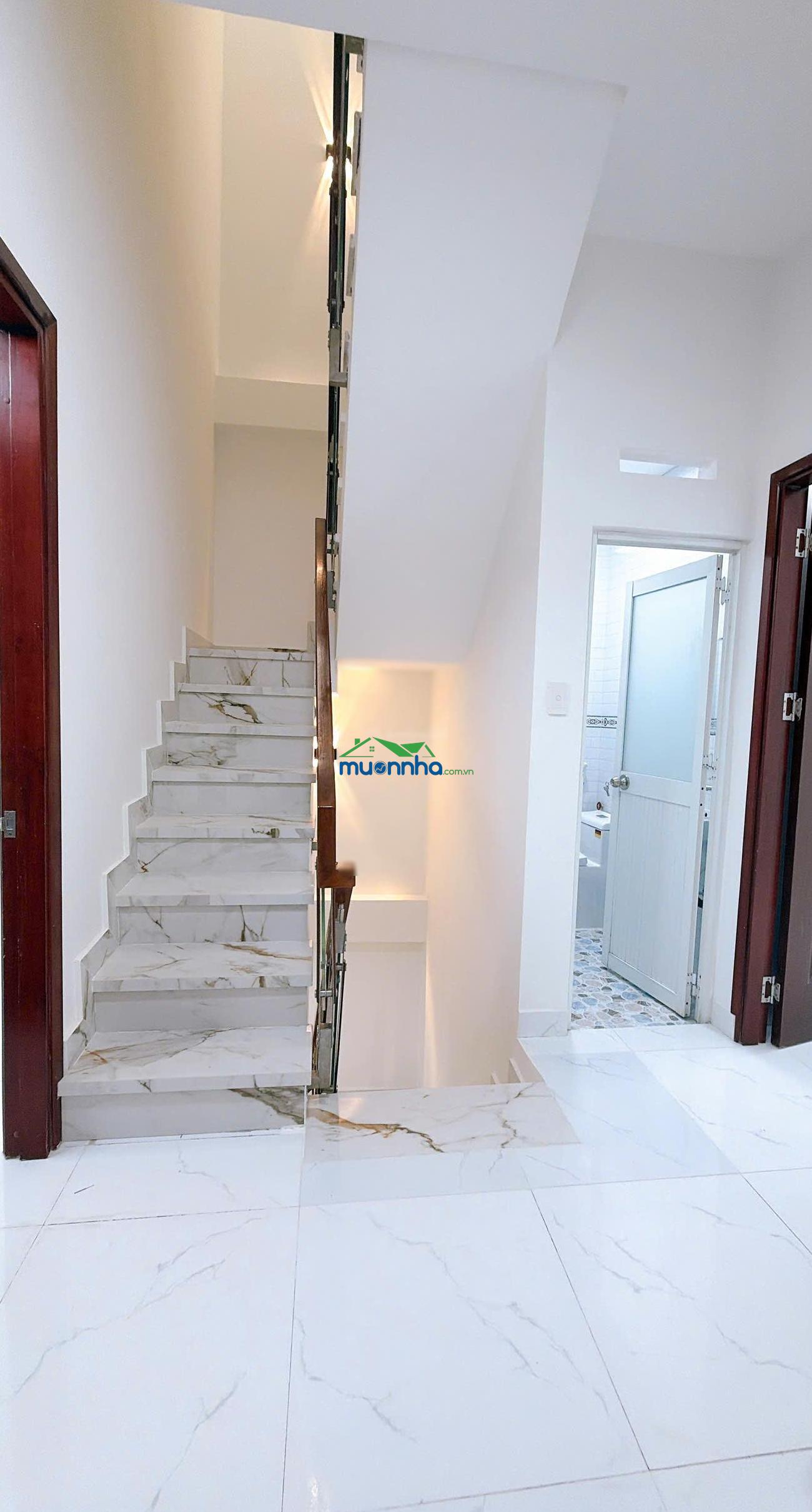 Chính chủ cần bán nhà đẹp khu 20 thước, dt: 5x8m, nhà 2 lầu btct, giá 5,5 tỷ - 4