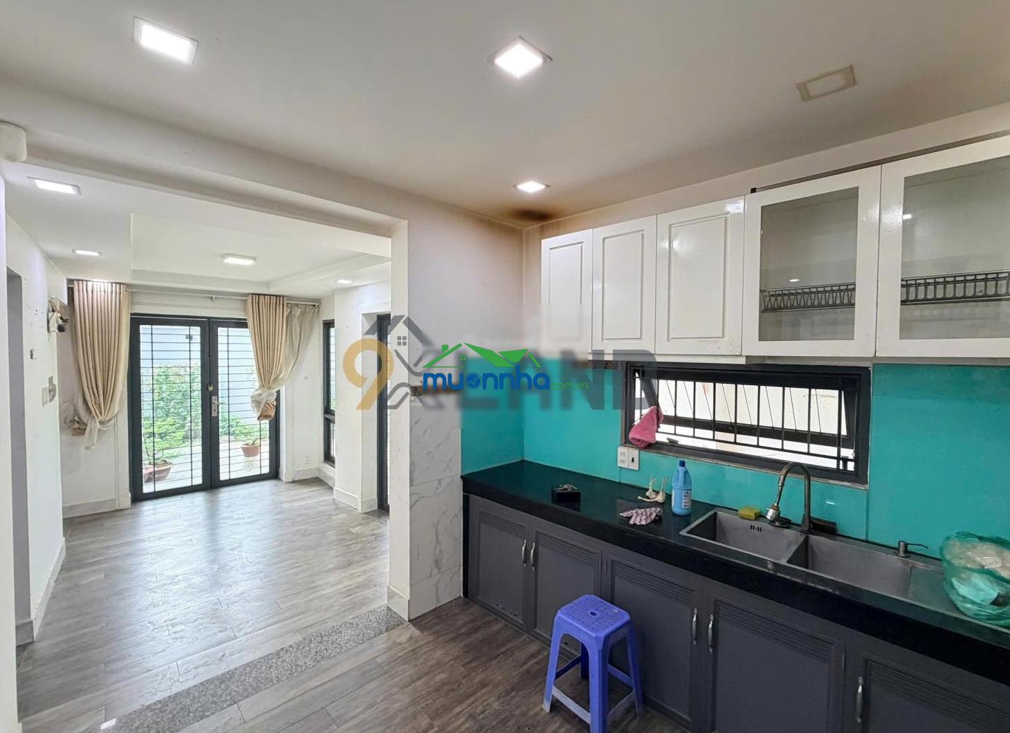 Giảm sâu-bán gấp nhà mới căn góc 2tầng ngay tô ngọc vân-dt 140m2,tiện ở,kdoanh văn phòng tốt.còn tl