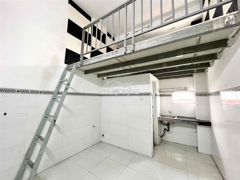 Phòng trọ giá rẻ gần ngã tư bốn xã