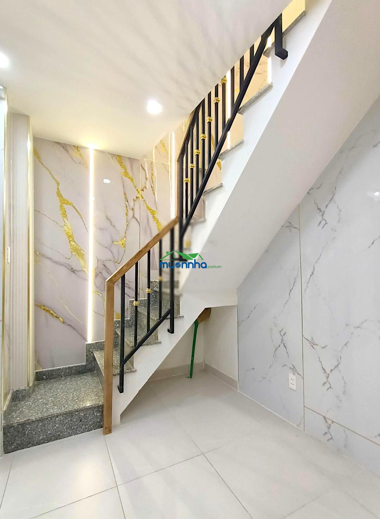 Nhà đẹp - đoàn văn bơ, quận 4 hẻm xe hơi gần mặt tiền 30m2 ngang gần 5m chỉ 3 tỷ 15 tl - 4