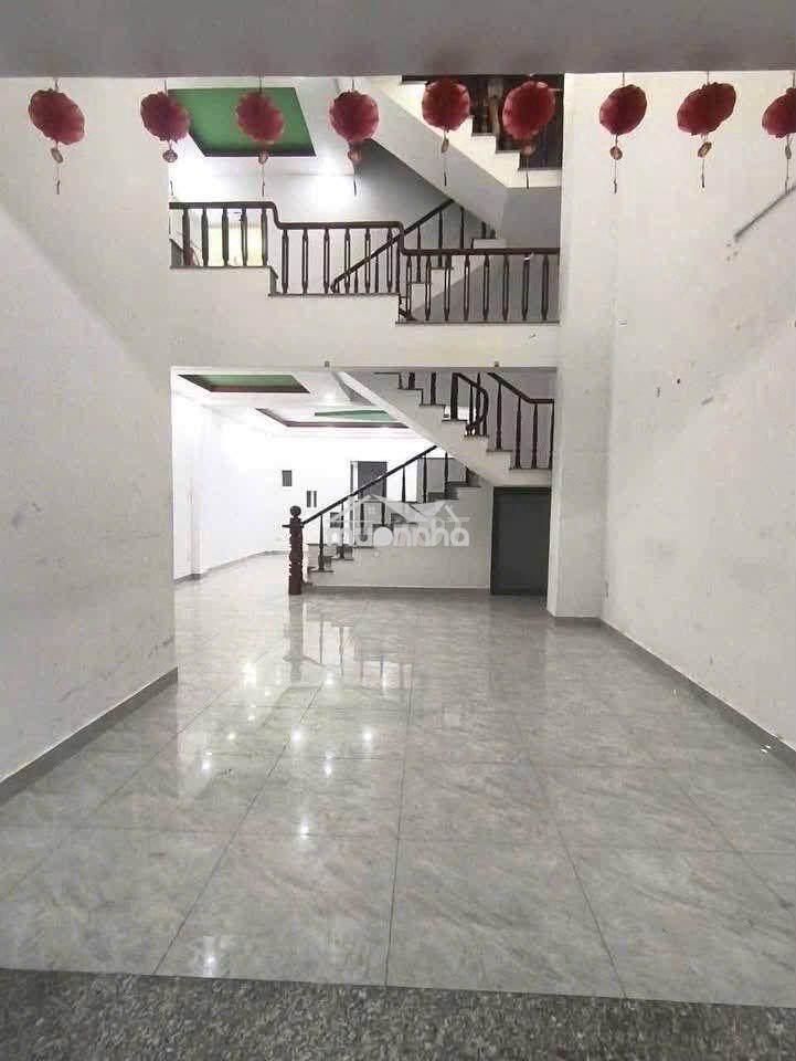 Cho thuê nhà - gần vincom lê văn việt - quận 9 - 2