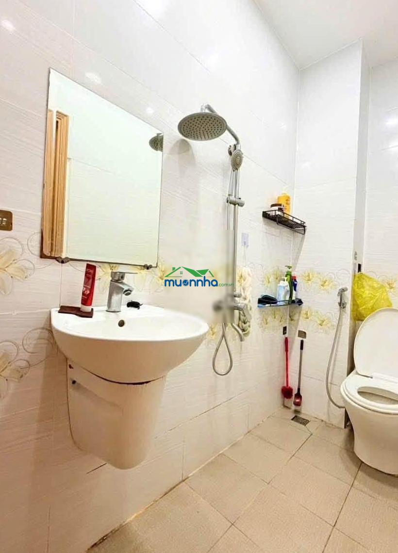 Bán nhà đẹp 4m x 13m 4 tầng 5pn 6wc hẻm 7m kdc đồng bộ 100 căn đường hiệp thành 13 - q12 - 2