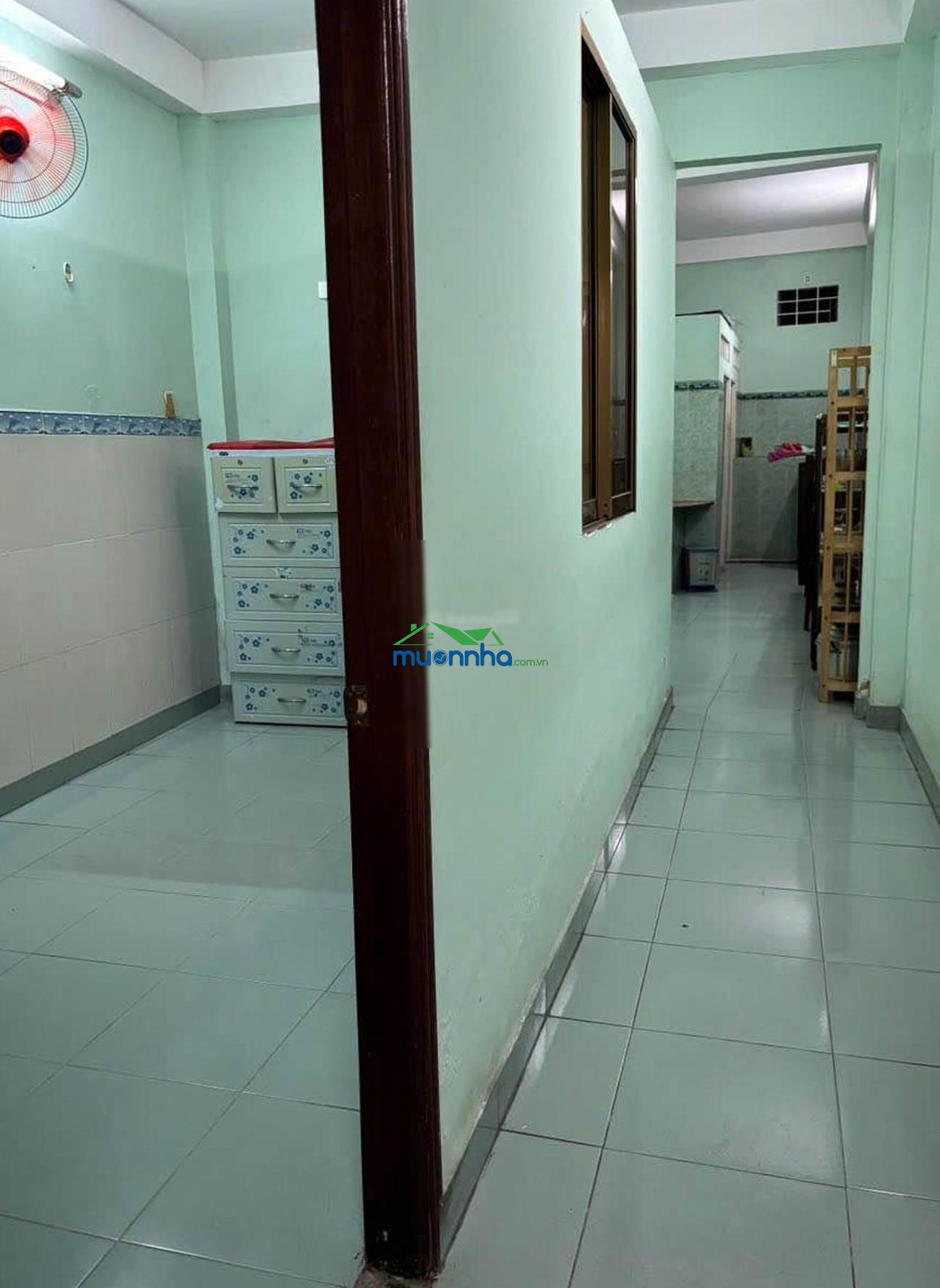 Bán nhà riêng tại dạ nam, 6,6 tỷ, 70m2, 5pn + 4wc + 4 tầng, chính chủ uy tín