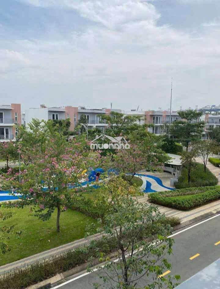 Cho thuê nhà 3 tầng, khu compound, free các tiện ích - 4