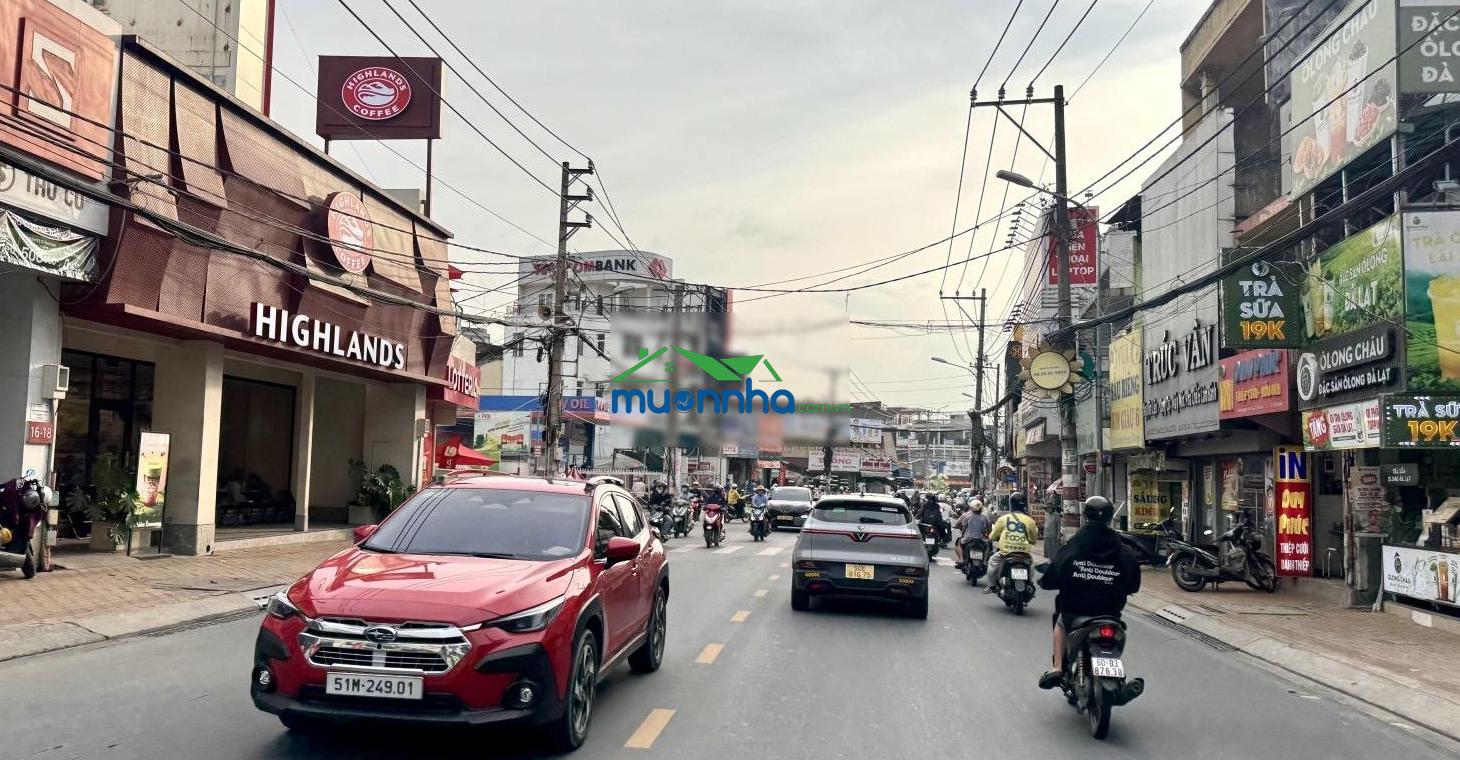 Nhanh mới kịp hàng ngon không đợi lâu. ngay trung tâm thủ đức. nhà 2 tầng đúc. hẻm xe hơi - 4