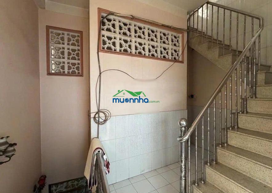 Bán nhà ngay mt 3/2 q10 - 3.5 x 12 - 4 tầng - giá 7 tỷ còn tl - 2