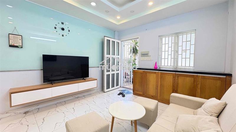 Chính chủ cho thuê căn hộ 1pn 50m2 mới 100% full tiện nghi ngay quận 3