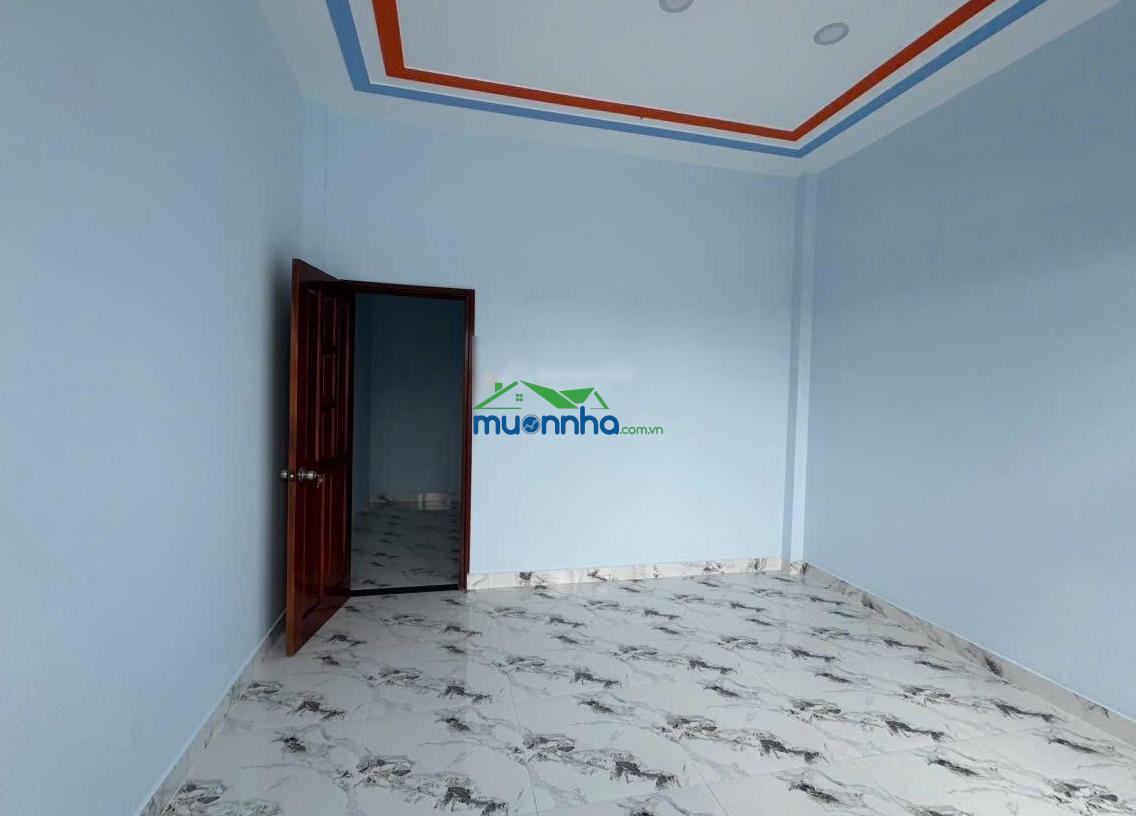 Cần bán gấp nhà 1 trệt + 1 lầu 4 + 12 giá 800 triệu . đường bê tông 6 m . trong khu dân cư đông an - 3