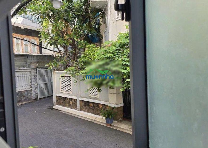 Hẻm xe tải cần bán nhà đường lý thường kiệt - tân bình
