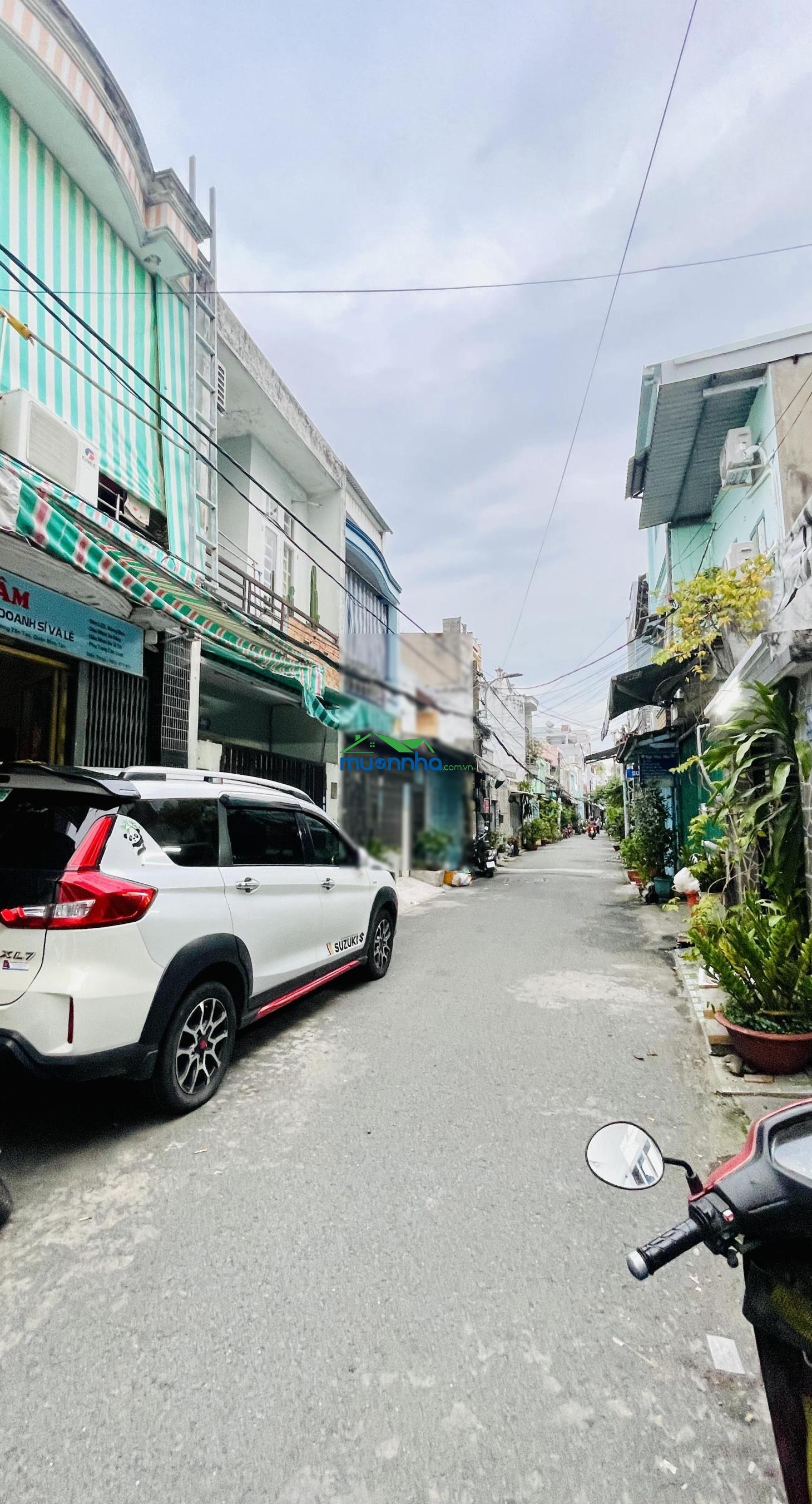Nhà đẹp bình tân - 2 tầng - gần tên lửa - hẻm nhựa xe hơi 6m - 3,9 tỷ - 4