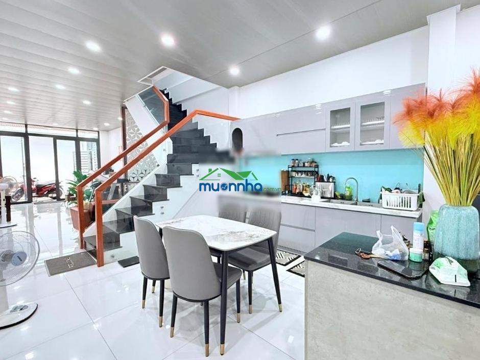 Sau lưng căn mặt tiền - 78m² - chủ thiện chí bán