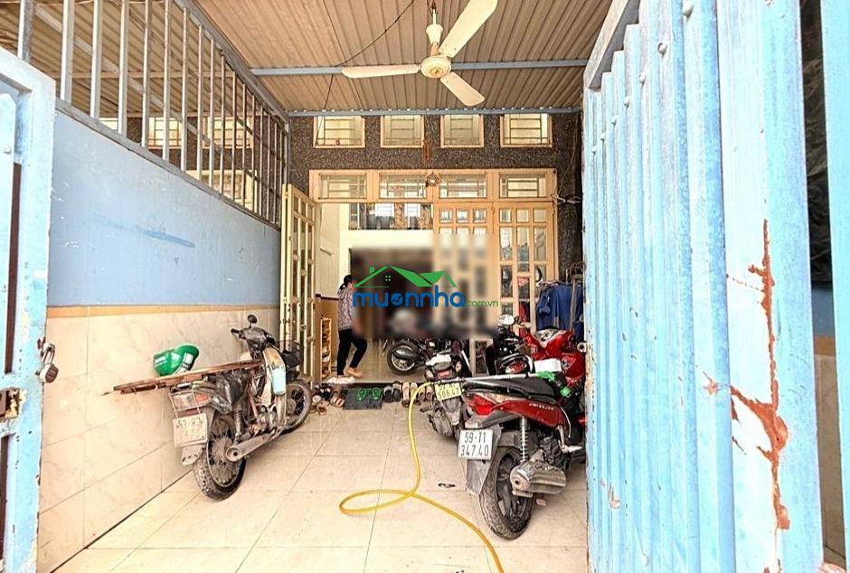 Hot! hàng hiếm trung chánh nhà 3 lầu đường tải quay đầu - có dòng tiền chỉ hơn 5 đồng