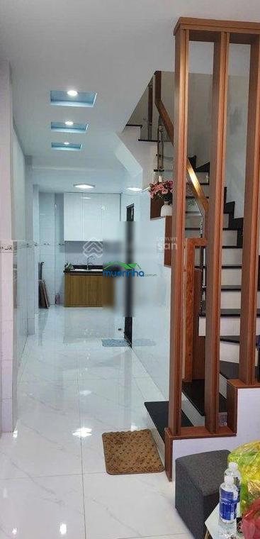 Nhà 2 tầng trung tâm, gần quận 1, hẻm yên tĩnh, cách mạng tháng tám quận 3, giá tốt chỉ 3.9 tỷ - 2