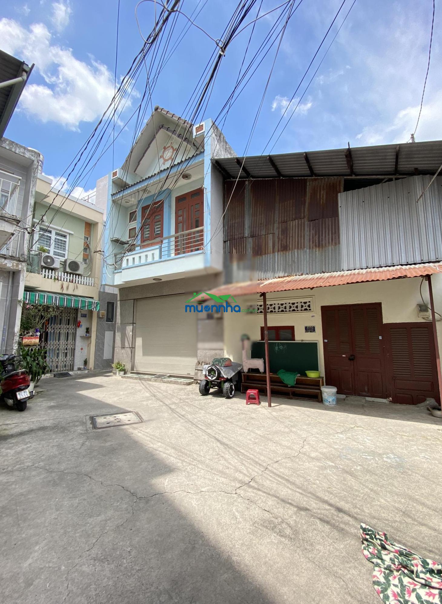 Hẻm ô tô đậu cửa cách mặt tiền lũy bán bích vài bước, ngang 5m, 60m2, chỉ 6.3 tỷ