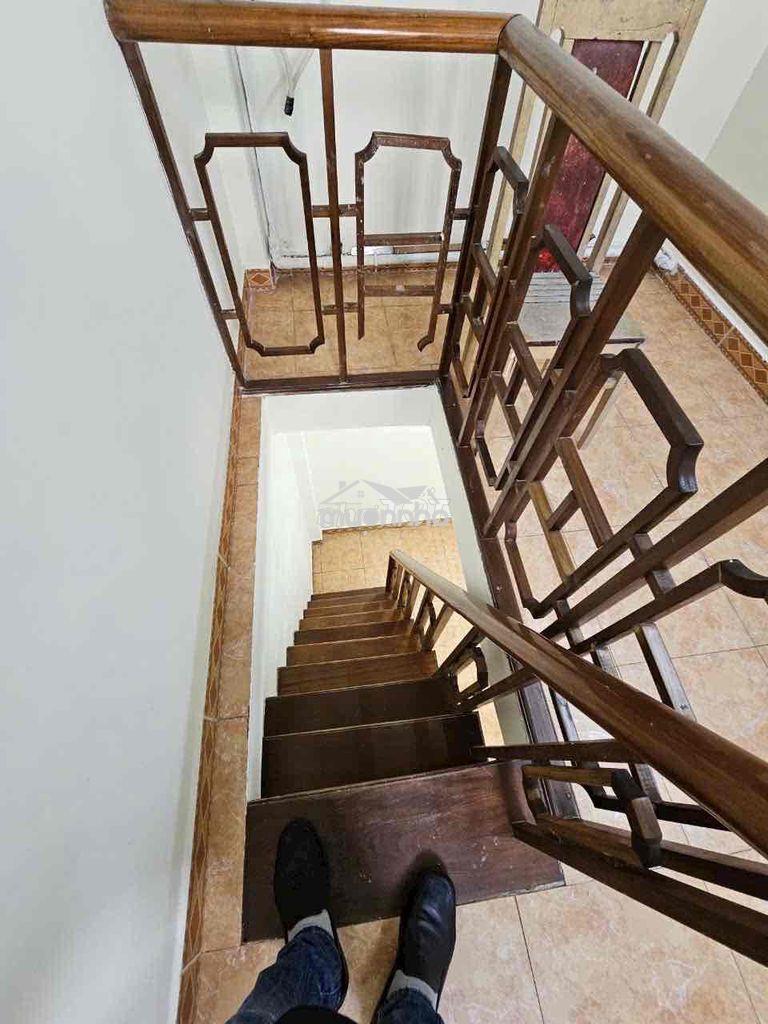 Nhà nguyên căn ngay trung tâm q3 giá chỉ từ 9tr/tháng