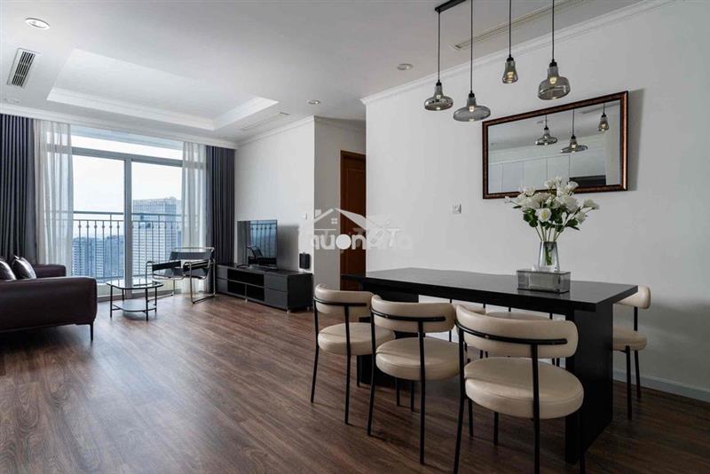 Độc quyền cho thuê 2pn đẹp , decor tone trắng  đen