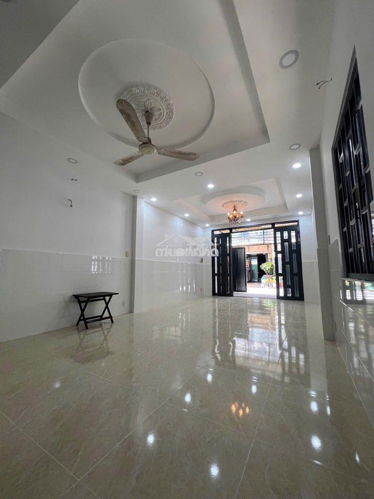 Nhà 2 tầng - xe hơi tránh - lê văn lương - 50m2 - 6 tỷ 500tr - 3