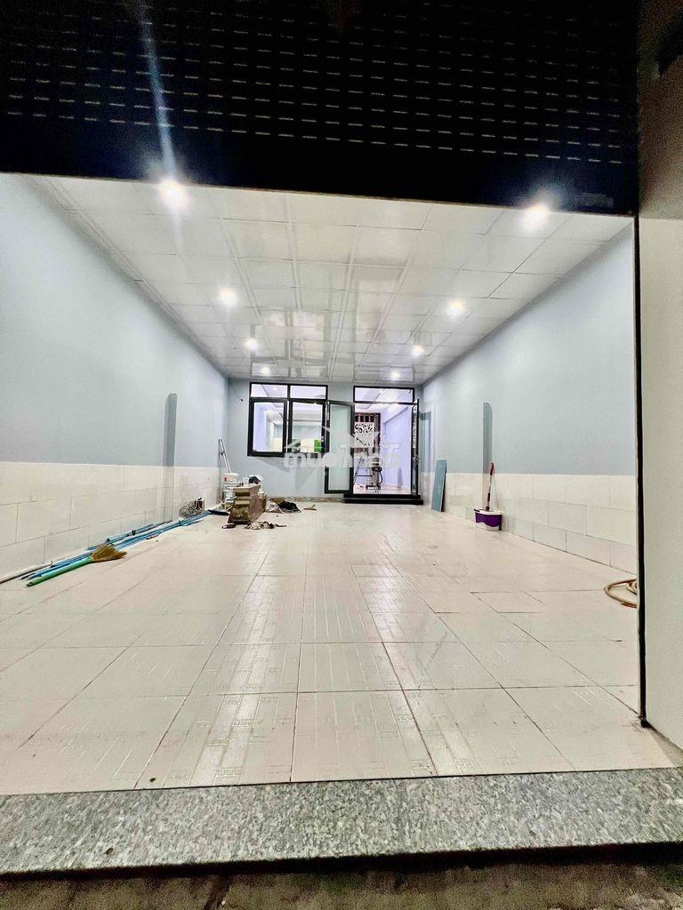 Cho thuê nhà rộng dt 6x20 1trệt 3lầu 4pn 5wc sân đậu 2 ôtô hẻm tải
