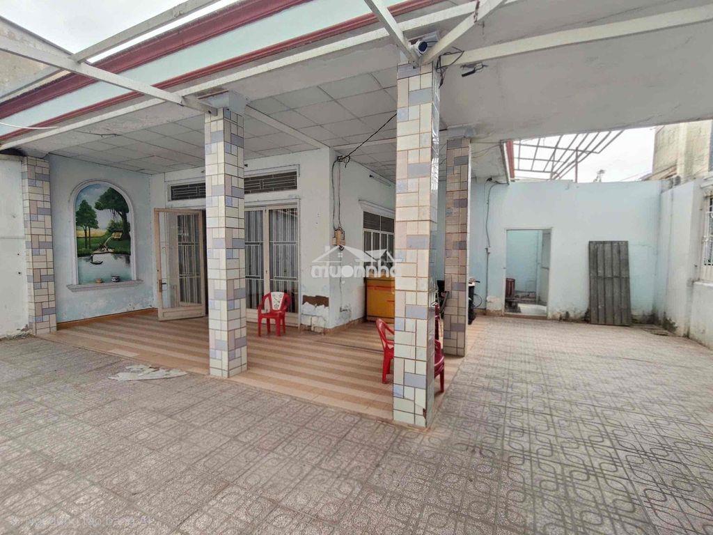Cho thuê nhà 250m2- 6pn chỉ 10tr/th có thể cải tạo hơn 10phòng - 2