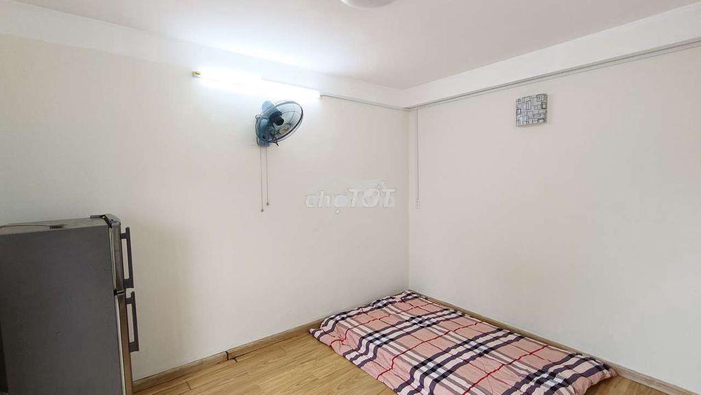 4tr5 đnh đi bộ 2p đến đh luật _có phòng tôn thất thuyết (thang máy) - 4