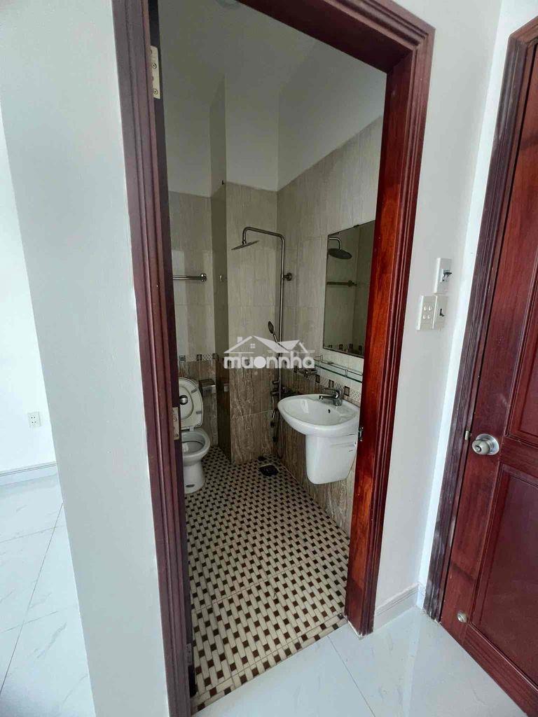 Chính chủ cho nữ thuê phòng ban công, phòng máy lạnh thoáng mát (ngay - 4