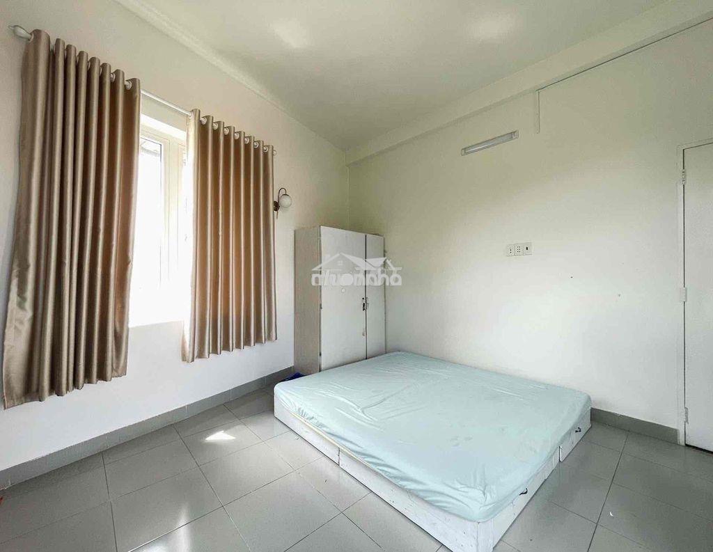 Mặt bằng kinh doanh góc ngã tư - 90m2 - nhỉnh 10 - 3