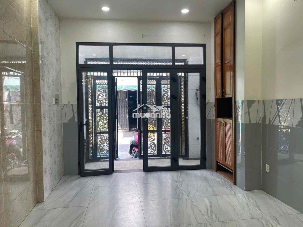 Cho thuê nhà đẹp- 5pn+5wc-4x18m- bhha, bình tân- 15tr - 4