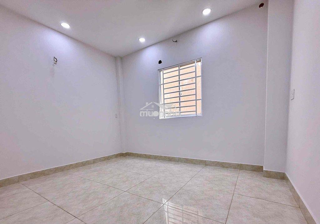 Cho thuê nhà mới, đẹp- 4 tầng- 4pn+3wc- q6- 12tr - 2