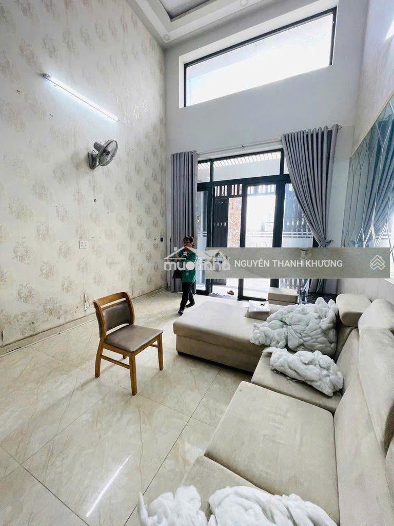 Nhà hẻm 8m 1 sẹc ( thống nhất ) ngay ngã 3 ng văn lượng - 4 lầu - 2