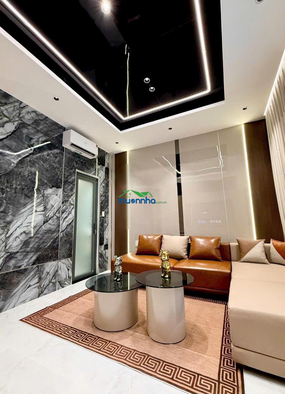 Phong cách luxury sang trọng! hxh huỳnh văn bánh, pn - 4,5x15m, 4 tầng thang máy. giá 18,5 tỷ - 3