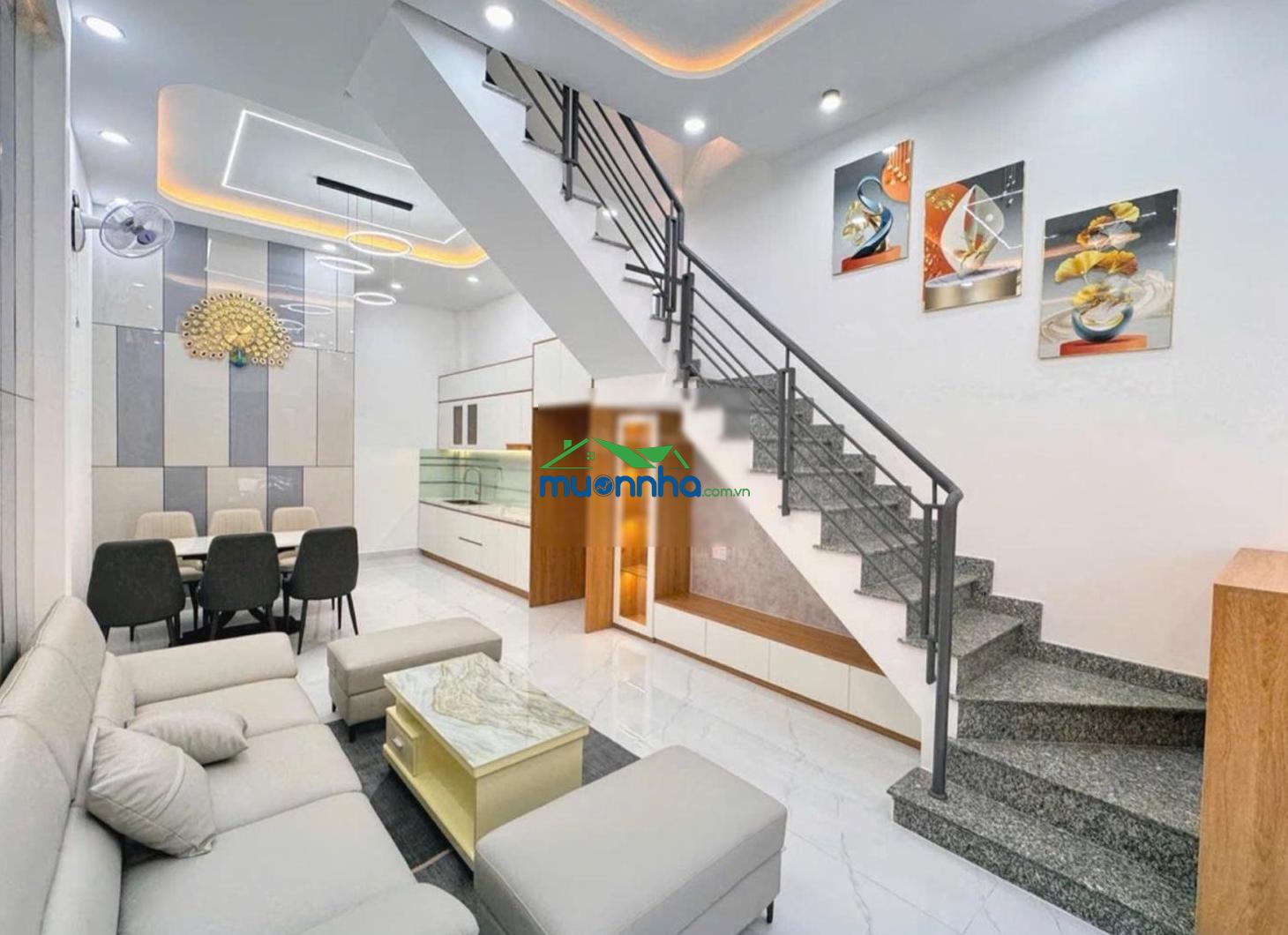 Nhà 2 tầng - 4x10m - nhỉnh 4 tỷ - sát ngã tư bốn xã - hxh - bình hưng hoà - 4
