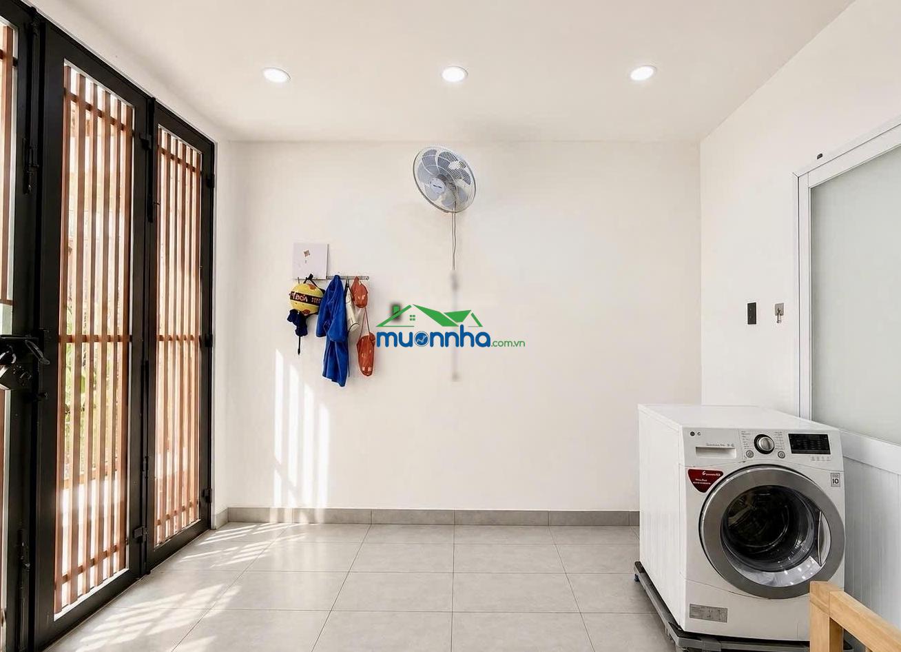 Bán nhà ngã 5 chuồng chó - diện tích lớn giá rẻ - 3