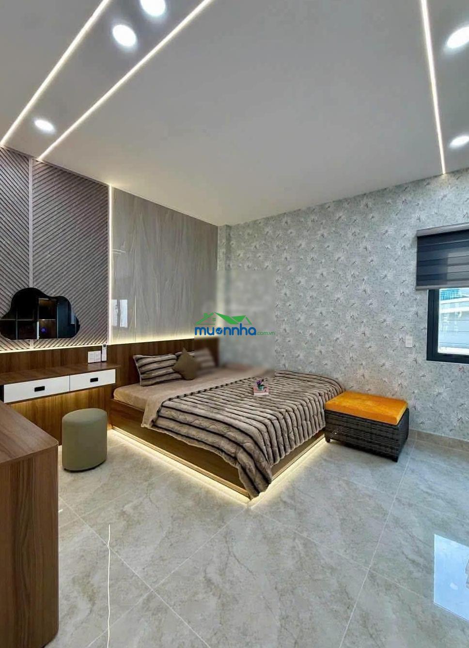 Siêu phẩm đẹp u mê 5,5m x 16m. 4 tầng thang máy. hẻm 8m thông hà huy giáp. ngay cđ điện lực