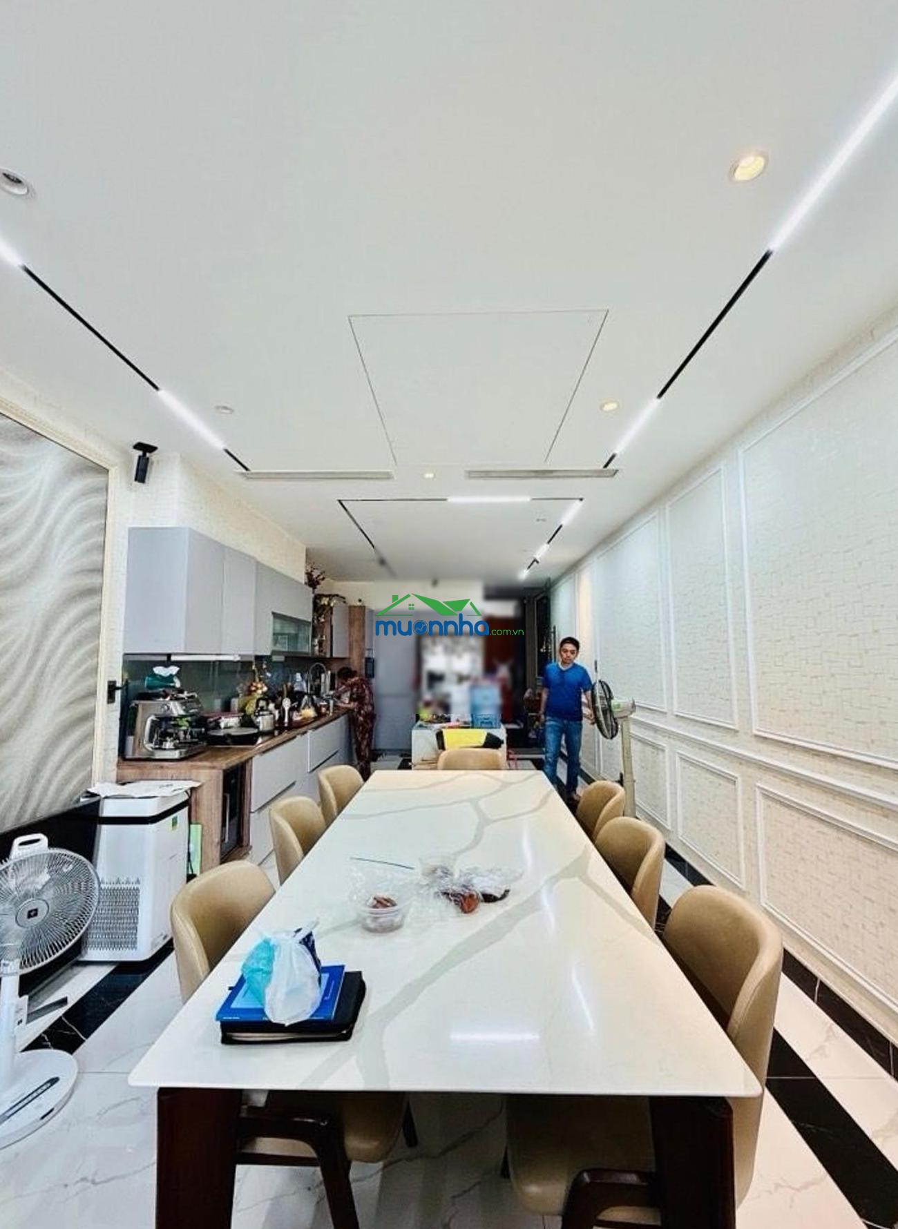 Bán nhà quận 4, tôn đản, 5 tầng, 62m², cách 20m ra mặt tiền đường, giá: 8,4 tỷ - 2