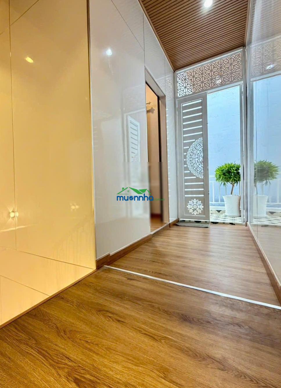 Nhà phố 3 lầu hẻm 1716 - liền kề quận 7 - 2
