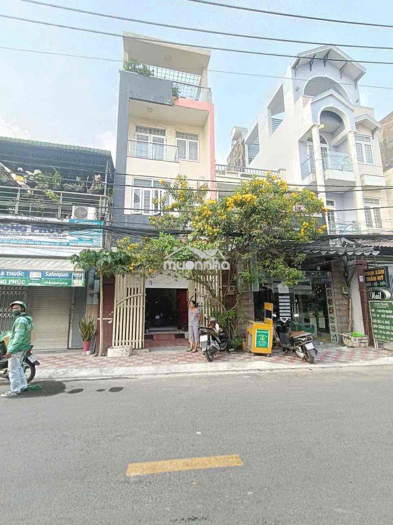 Nhà mặt tiền kinh doanh 4 tầng, 6 phòng, sẵn 5 máy lạnh
