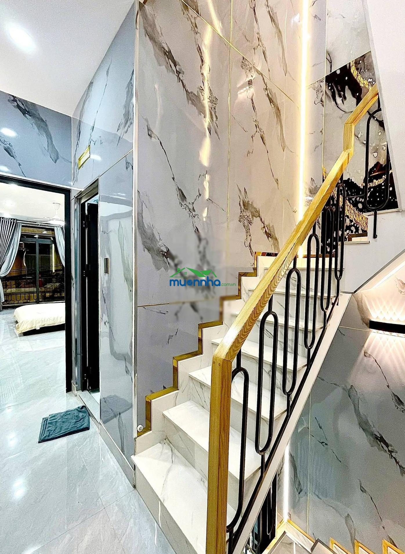 Giá tốt - hẻm oto tránh - ngô quyền quận 10 - ngang 3.5m - 35 m2 - chỉ 6.x tỷ. - 3