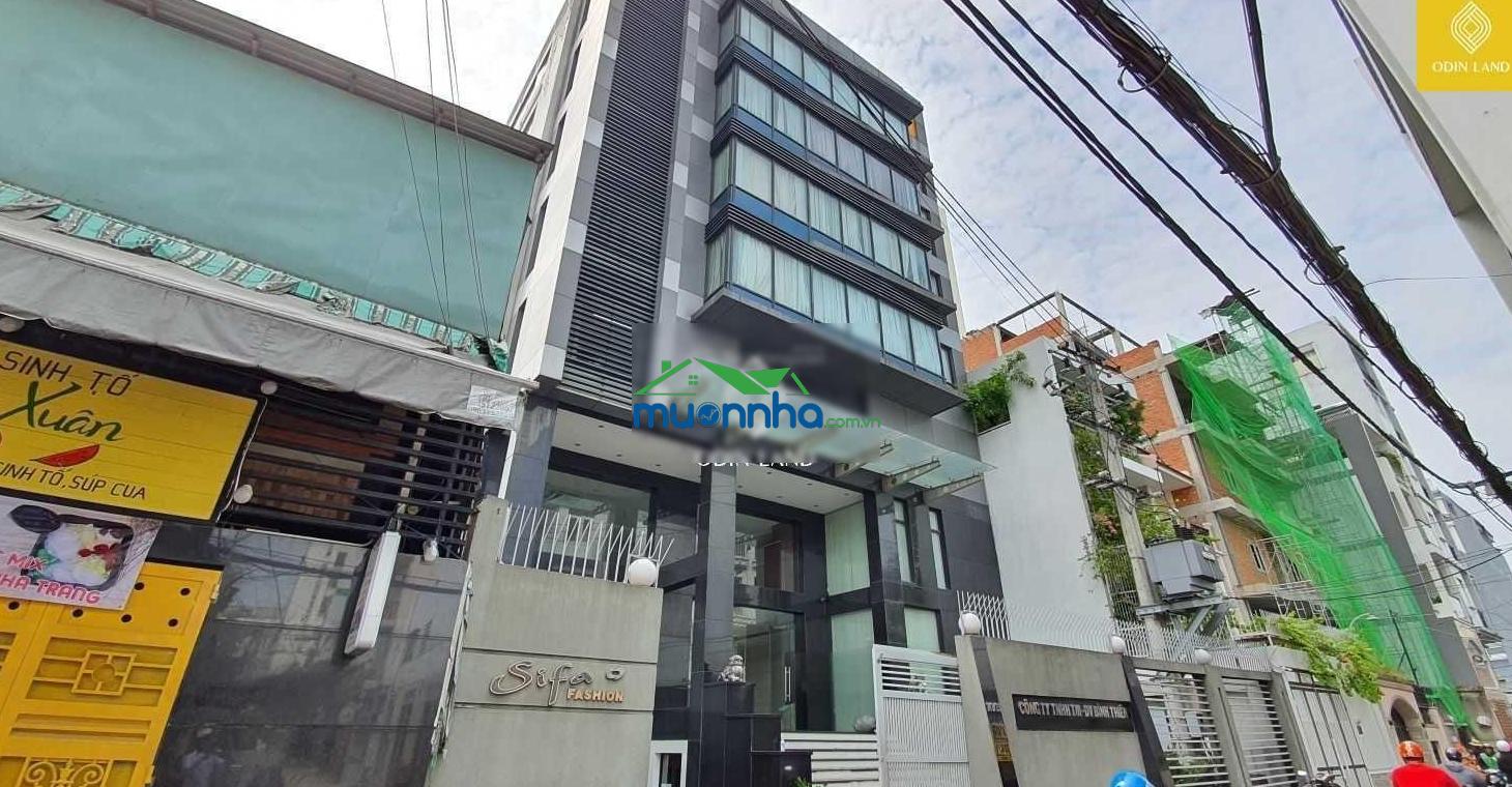 Tòa nhà ngay nguyễn gia trí - hơn 2232m² - giảm ngay 23 tỷ - k/c hầm 7 tầng - giá chỉ còn 117 tỷ