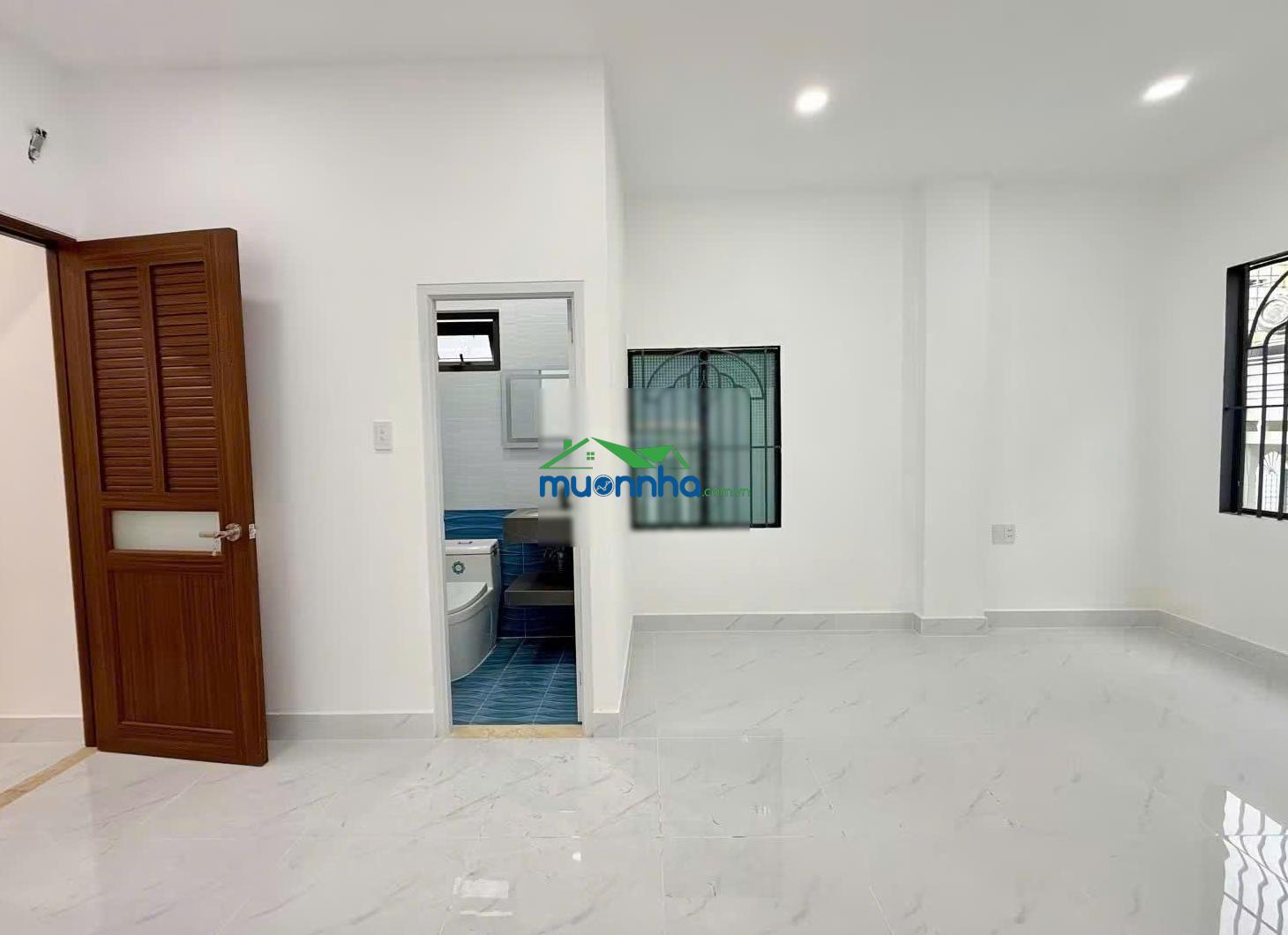 Giảm còn 8.35 tỷ, 3 tầng, 3pn, mới đẹp, 45m2, ngang 4.4m, gần hẻm xe hơi lê văn sỹ - 2