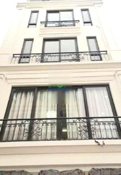 Nhà hẻm xe hơi sát vincom lê văn việt, gần trường hoa lư, kế ga metro thủ đức, 3 tầng, 5 tỷ nhỏ
